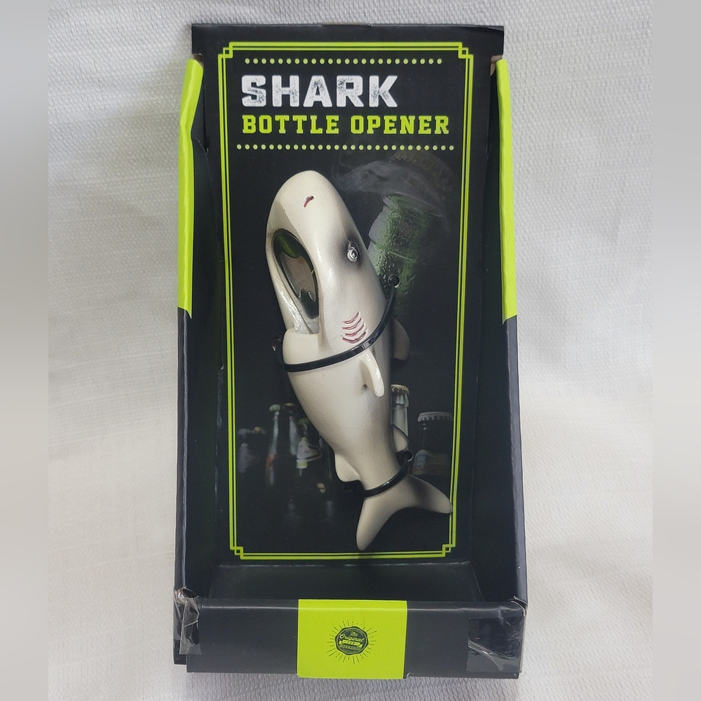 Shark‎ Bottle Opener Functional New NWT Beer Drinking Pop Booze Cap Ocean